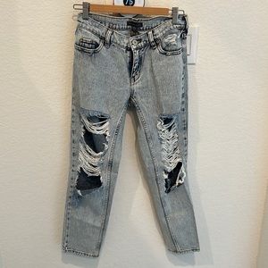 Ripped straight jeans